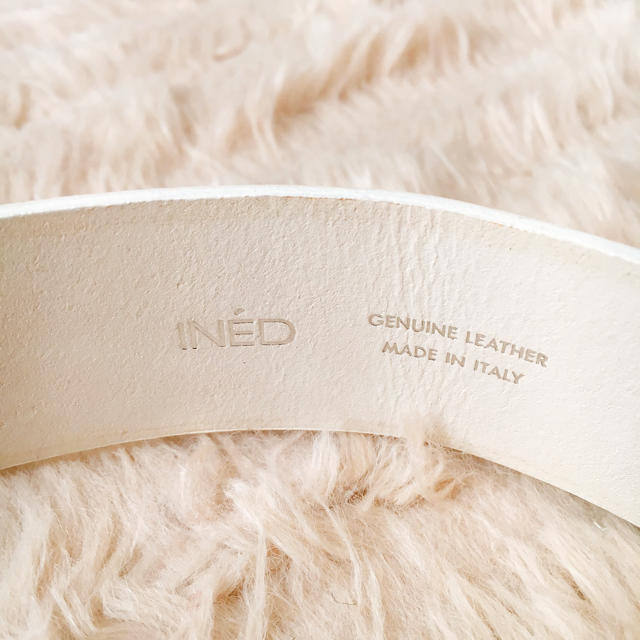 INED(イネド)のINED 革ベルト レディースのファッション小物(ベルト)の商品写真