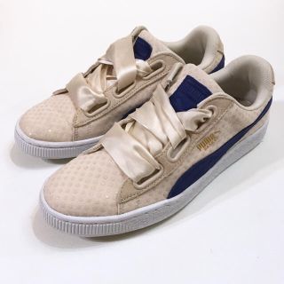 プーマ(PUMA)の美品25PUMA BASKET  HEART プーマ バスケット ハートT87(スニーカー)