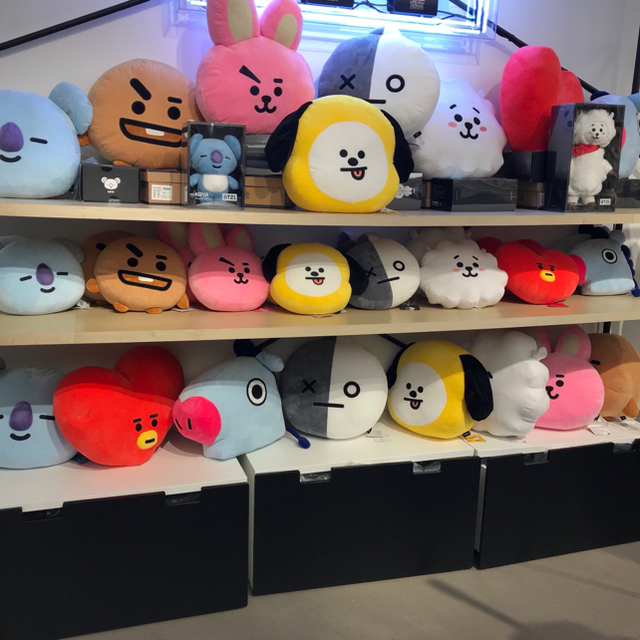 防弾少年団(BTS) - 週末限定大幅お値下げ‼️BT21 公式クッション(30cm