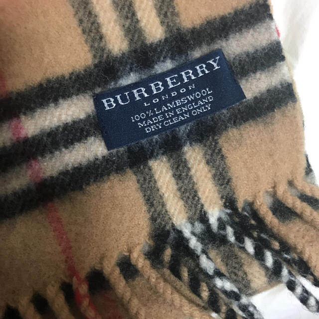 BURBERRY(バーバリー)のMIKA様専用バーバリーマフラー レディースのファッション小物(マフラー/ショール)の商品写真