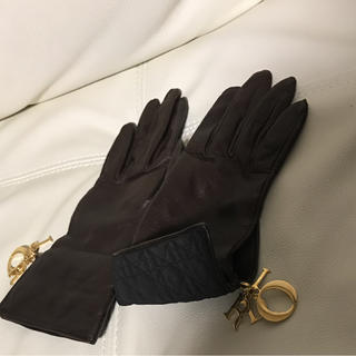 ディオール(Dior)のお値引きセール ディオール  手袋  ダークブラウン  チャーム付き  美品(手袋)