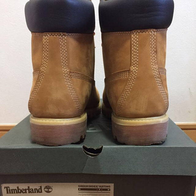 Timberland(ティンバーランド)のTimberland 6inch yellow boots メンズの靴/シューズ(ブーツ)の商品写真