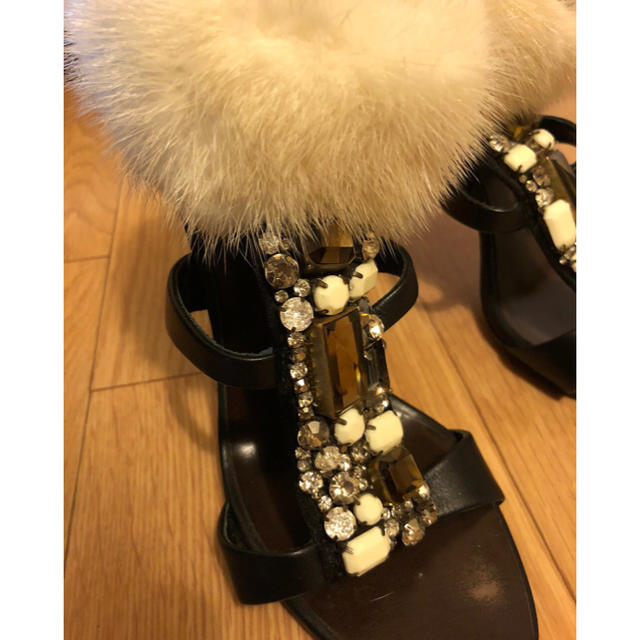 Giuseppe Zanotti Design(ジュゼッペザノッティデザイン)のGIUSEPPE ZANOTTI DESIGN サンダル レディースの靴/シューズ(サンダル)の商品写真