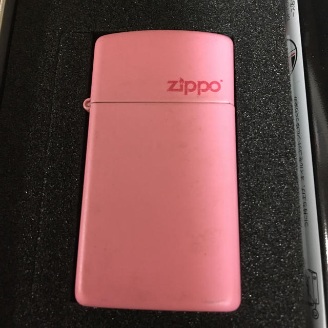 ZIPPO(ジッポー)のジッポピンクオイルセット インテリア/住まい/日用品の日用品/生活雑貨/旅行(その他)の商品写真