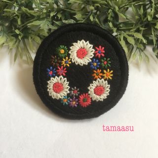 22.お花の刺繍ブローチ✴︎受注製作(コサージュ/ブローチ)