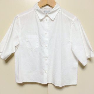 ウィゴー(WEGO)のシンプルシャツ👕(シャツ/ブラウス(半袖/袖なし))