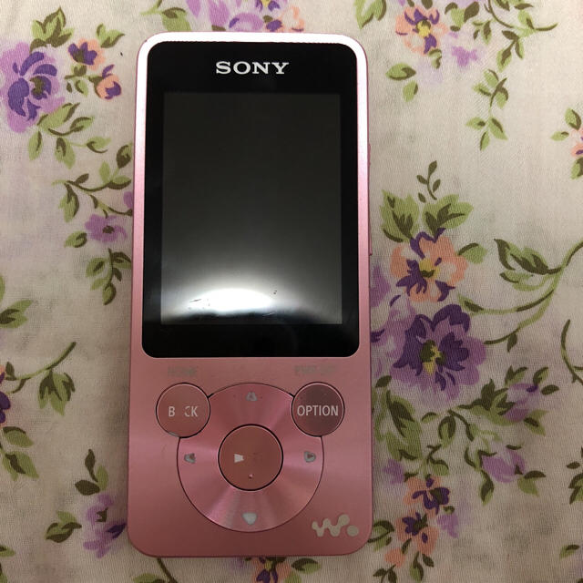 WALKMAN(ウォークマン)のSONY ウォークマン NW-S784 8GB ライトピンク スマホ/家電/カメラのオーディオ機器(ポータブルプレーヤー)の商品写真