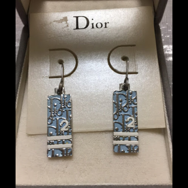 Christian Dior(クリスチャンディオール)のChristian Dior  トロッター・ロゴグラム ピアス(両耳用) メンズのアクセサリー(ピアス(両耳用))の商品写真