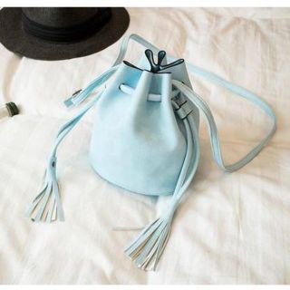 （アイスブルー） 春に大活躍♡ショルダーフリンジBAG(ボディバッグ/ウエストポーチ)