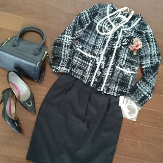 （Ａ）黒 XL 新品スーツ ノーカラーツイードジャケット& スカート(スーツ)