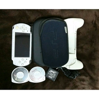 プレイステーションポータブル(PlayStation Portable)の中古PSP3000 本体 ソフトなし(携帯用ゲーム機本体)