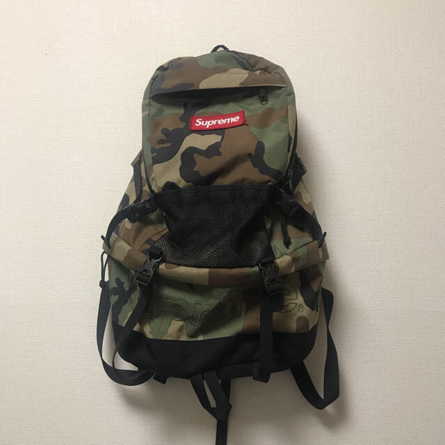 Supreme(シュプリーム)のsupreme 15aw camo バックパック メンズのバッグ(バッグパック/リュック)の商品写真