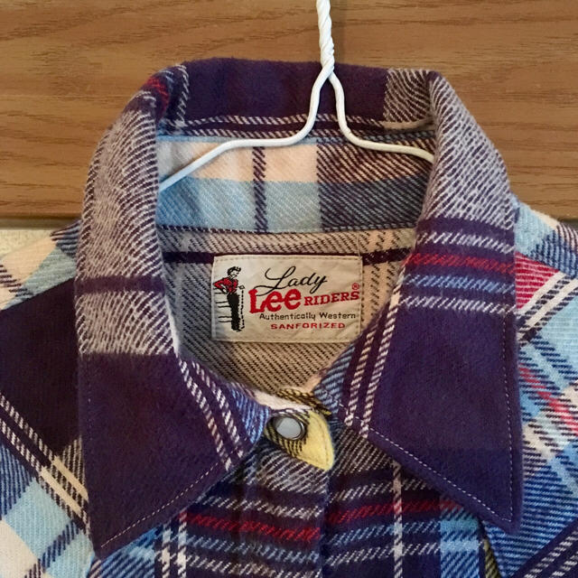 Lee(リー)の【送料込み】 Lee チェックシャツ ネルシャツ レディースのトップス(シャツ/ブラウス(長袖/七分))の商品写真