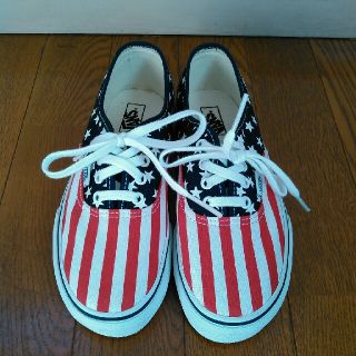 ヴァンズ(VANS)のVANS KIDSスニーカー(未使用)22.5(スニーカー)