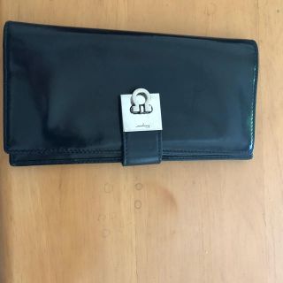 サルヴァトーレフェラガモ(Salvatore Ferragamo)のフェラガモ長財布(長財布)