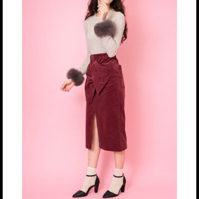 Mila Owen(ミラオーウェン)のウエストリボンデザイン  タイトミモレスカート  コーデュロイ  レディースのスカート(ひざ丈スカート)の商品写真