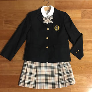 バーバリー(BURBERRY)の※よつやママ様専用 新品同様 BERBERRY フォーマルスーツ 130(ドレス/フォーマル)