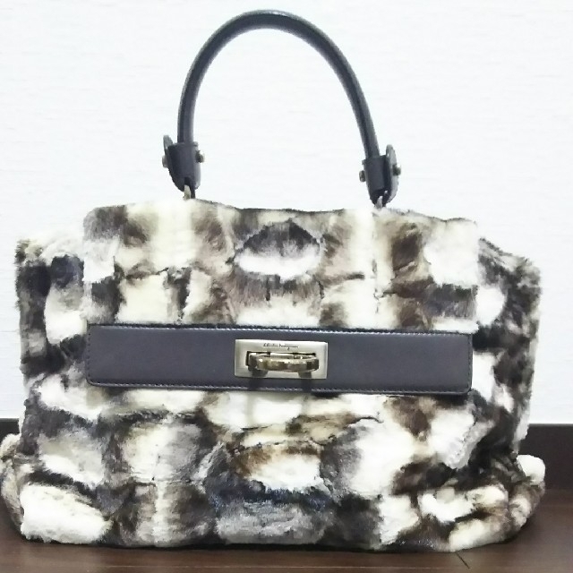 少し豊富な贈り物 Ferragamo 新品 激レア - Ferragamo Salvatore