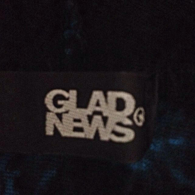 GLAD NEWS(グラッドニュース)のフード付きタンクトップ☆ レディースのトップス(カットソー(半袖/袖なし))の商品写真