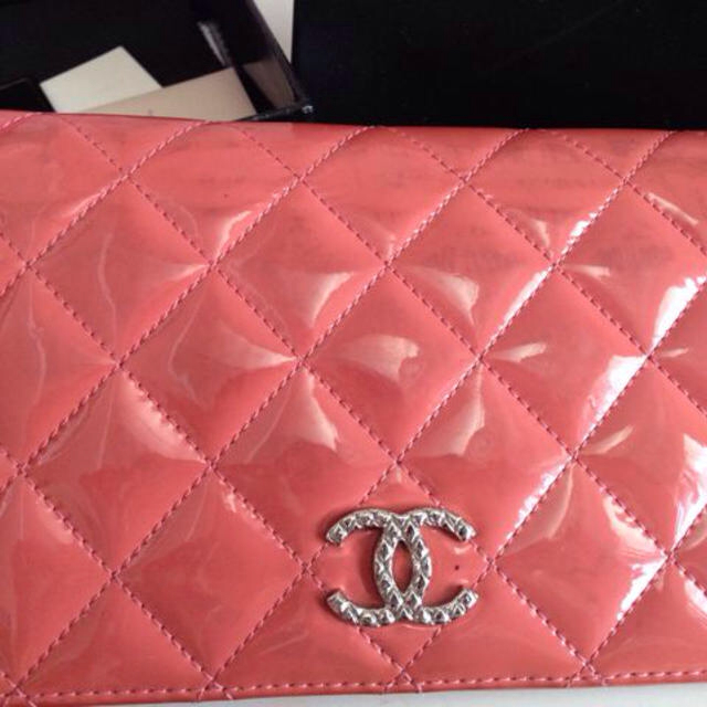 CHANEL(シャネル)のCHANEL＊ブリリアント長財布 レディースのファッション小物(財布)の商品写真