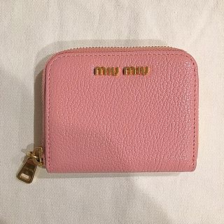 ミュウミュウ(miumiu)の♡miumiu 財布♡(財布)