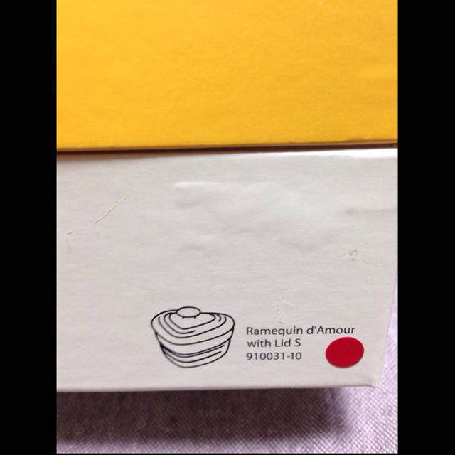 LE CREUSET(ルクルーゼ)の新品 ルクルーゼ ハート型 ラムカン 赤 インテリア/住まい/日用品のキッチン/食器(その他)の商品写真