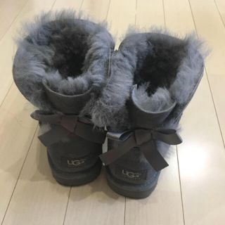 アグ(UGG)のUgg ムートンブーツ リボン グレー(ブーツ)