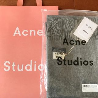 アクネ(ACNE)のAcneStudios  アクネストゥディオズ  マフラー ライトグレー(マフラー/ショール)