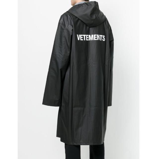 Balenciaga - 新品 vetements ヴェトモン レインコート 黒の通販 by ...