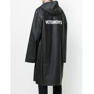 バレンシアガ(Balenciaga)の新品 vetements ヴェトモン レインコート 黒(トレンチコート)