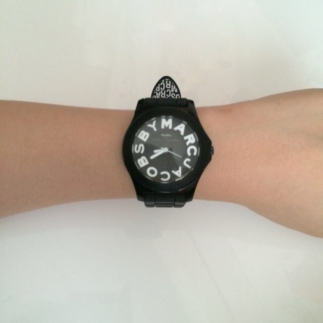 MARC BY MARC JACOBS(マークバイマークジェイコブス)のMARCBYMARCJACOBS 時計 レディースのファッション小物(腕時計)の商品写真