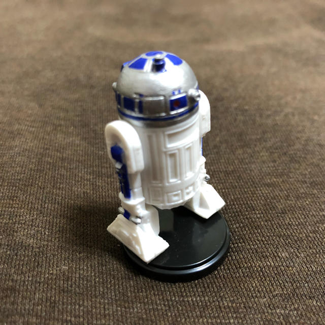 フルタ製菓(フルタセイカ)の【STARWARS】R2-D2 フィギュア スターウォーズ チョコエッグ エンタメ/ホビーのフィギュア(SF/ファンタジー/ホラー)の商品写真