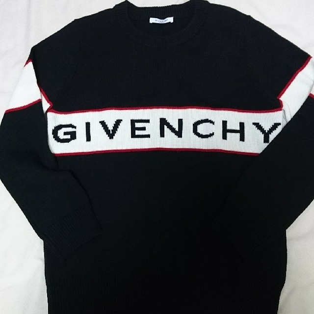 GIVENCHY ニット セーター☆ | フリマアプリ ラクマ