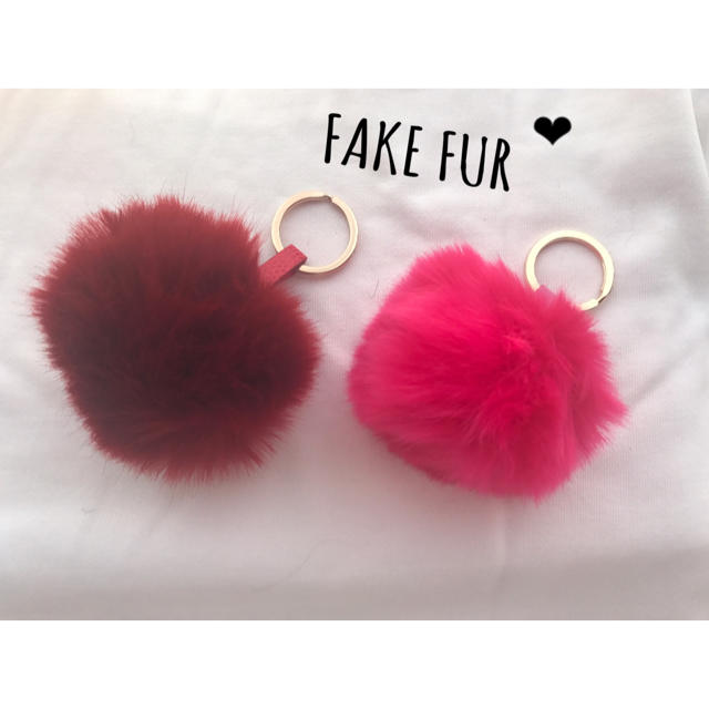 ZARA(ザラ)のyuki様  ファーチャーム★2点 レディースのファッション小物(キーホルダー)の商品写真