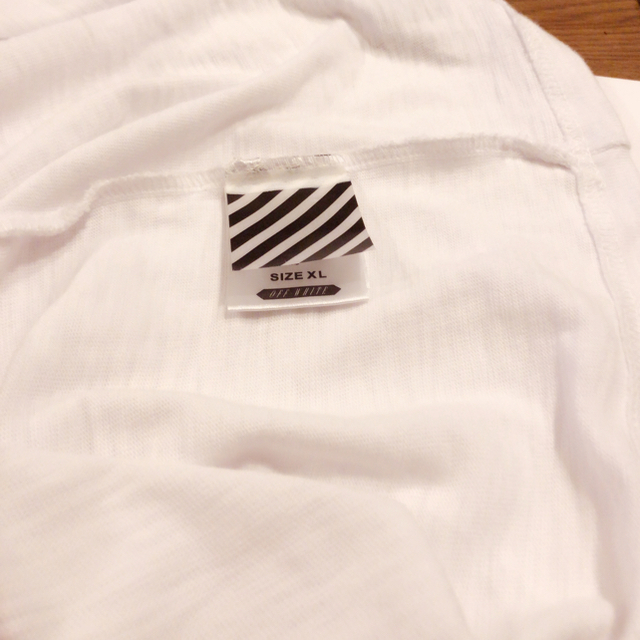 OFF-WHITE(オフホワイト)の(値下げ)off-white  ロンT メンズのトップス(Tシャツ/カットソー(七分/長袖))の商品写真