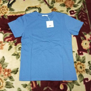 スライ(SLY)の新品スライSLY無地Tシャツ(Tシャツ(半袖/袖なし))