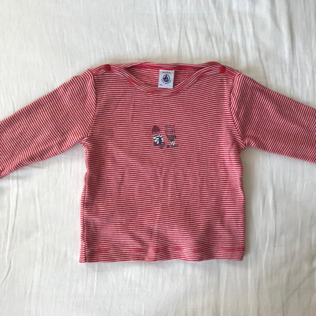 PETIT BATEAU(プチバトー)のお値下げ プチバトー カットソー 80 18m キッズ/ベビー/マタニティのベビー服(~85cm)(シャツ/カットソー)の商品写真