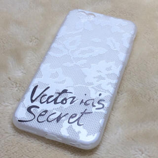 ヴィクトリアズシークレット(Victoria's Secret)のヴィクトリアシークレット iPhone6/6sケース ホワイト(iPhoneケース)