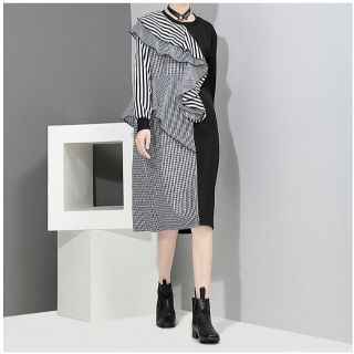 コムデギャルソン(COMME des GARCONS)のストライプ　フリル　ワンピ　コムデギャルソン　メルシーボークー　ZARA　好きに(ひざ丈ワンピース)