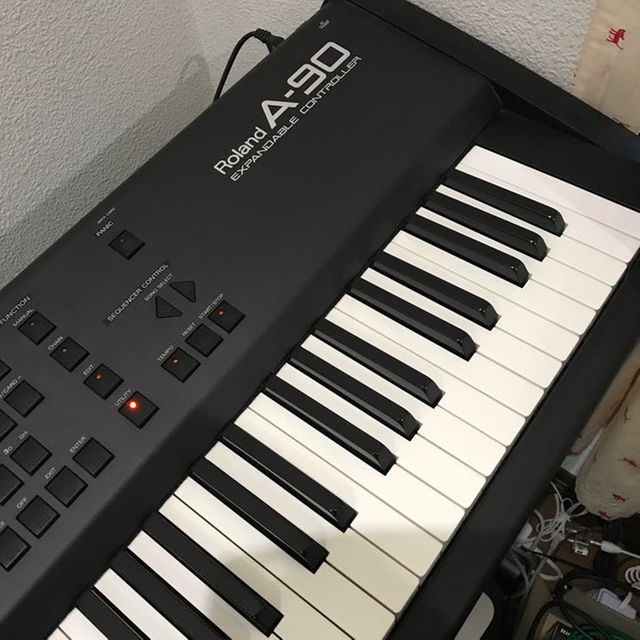 Roland(ローランド)のRoland A-90 MIDI Keyboard controller 楽器の鍵盤楽器(その他)の商品写真