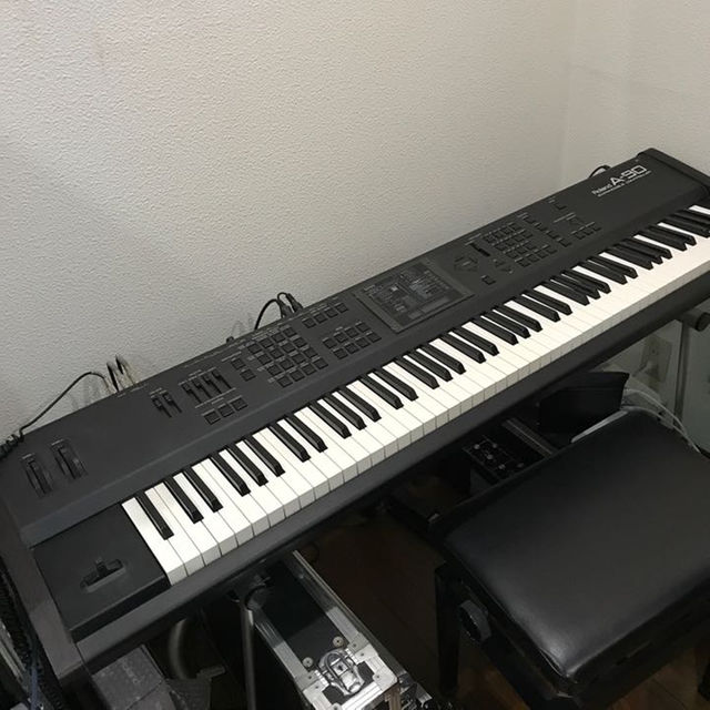 Roland(ローランド)のRoland A-90 MIDI Keyboard controller 楽器の鍵盤楽器(その他)の商品写真