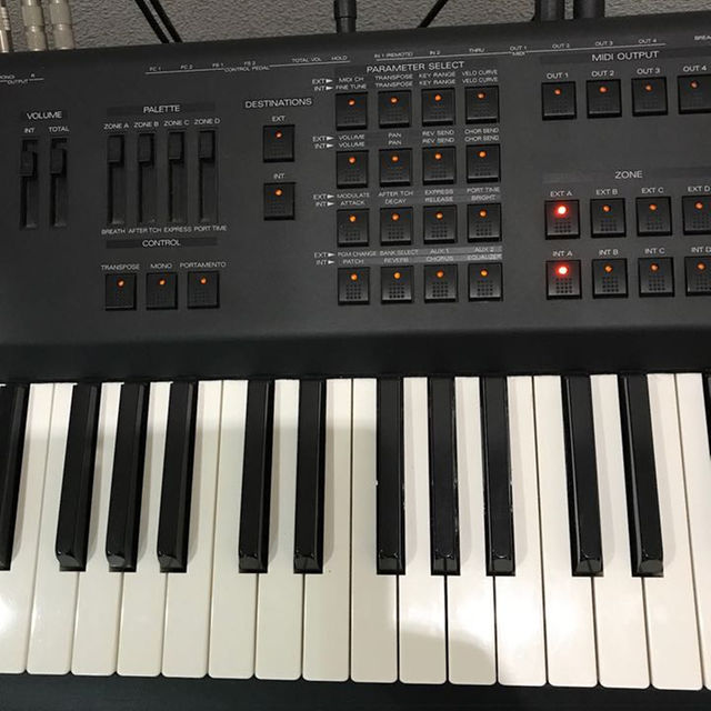 Roland - Roland A-90 MIDI Keyboard controllerの通販 by プー Roland - Roland A-90 MIDI Keyboard controllerの通販 by プー