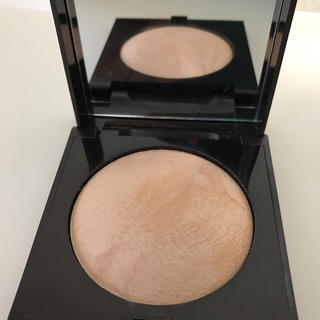 ローラメルシエ(laura mercier)のローラメルシエ マットラディアンスベイクドパウダー01(フェイスカラー)