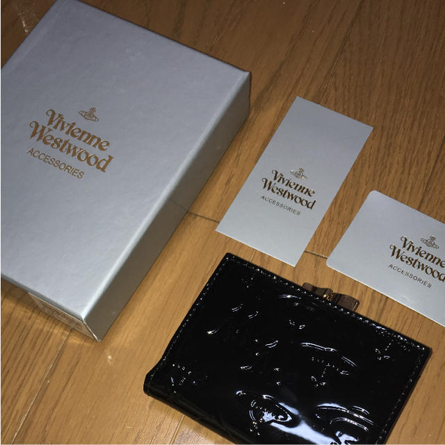 Vivienne Westwood(ヴィヴィアンウエストウッド)のvivienne westwood  折りたたみ財布 レディースのファッション小物(財布)の商品写真