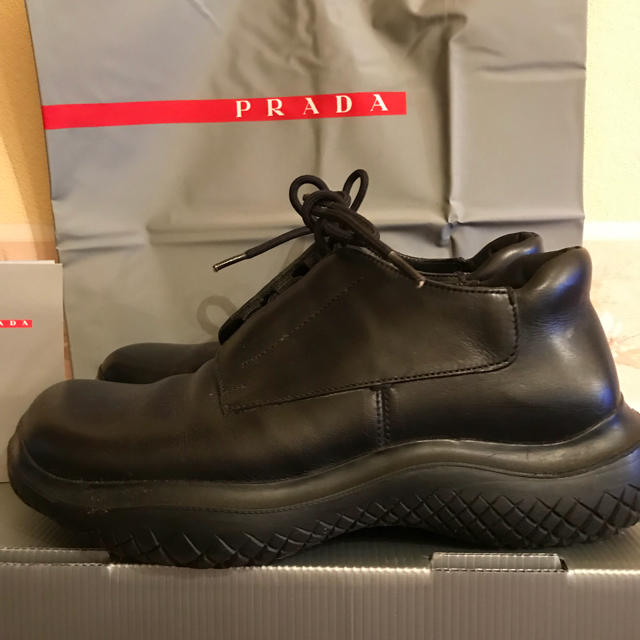 PRADA(プラダ)のPRADA vibramソール 36 レディースの靴/シューズ(ローファー/革靴)の商品写真