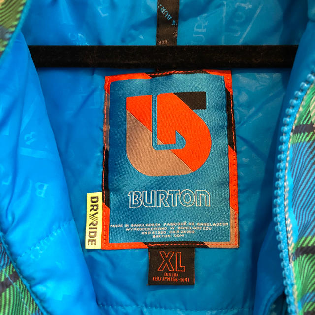 BURTON(バートン)のたかちんさん専用BURTON スキーウエア キッズ 上下セット スポーツ/アウトドアのスキー(ウエア)の商品写真