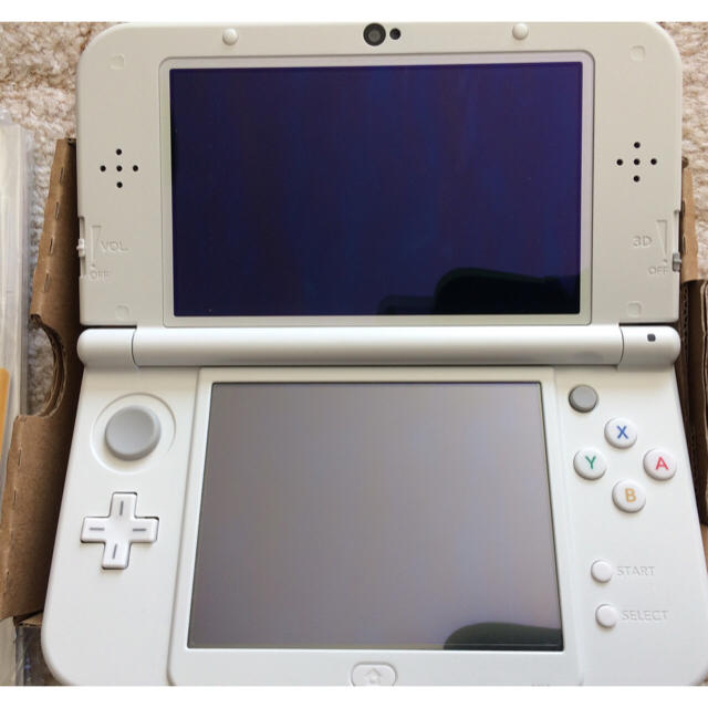 新規購入 【展示品】new ニンテンドー3DS 白 パールホワイト 本体 LL 携帯用ゲーム本体 new ニンテンドー3DS LL 本体 パールホワイト 白
