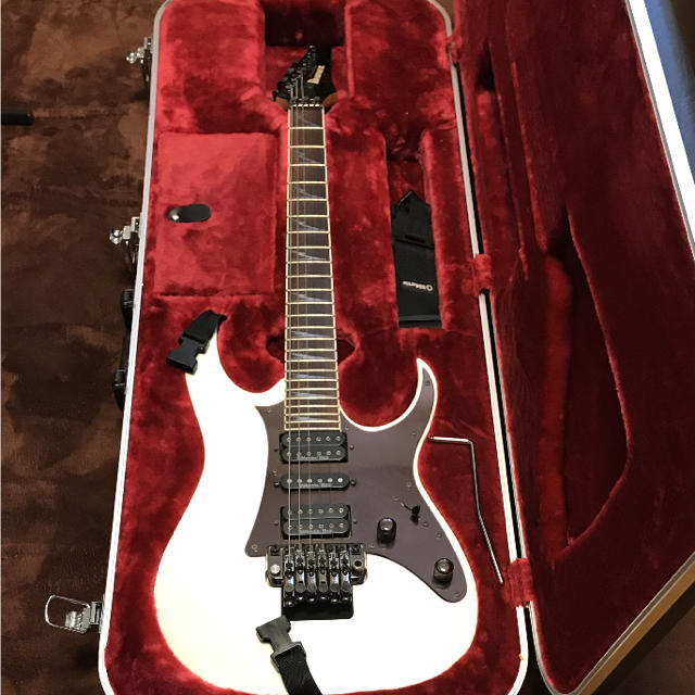 Ibanez(アイバニーズ)のIbanez アイバニーズ RG2550Z prestage 楽器のギター(エレキギター)の商品写真