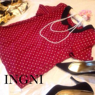 イング(INGNI)のイング ドット柄ブラウス(シャツ/ブラウス(半袖/袖なし))