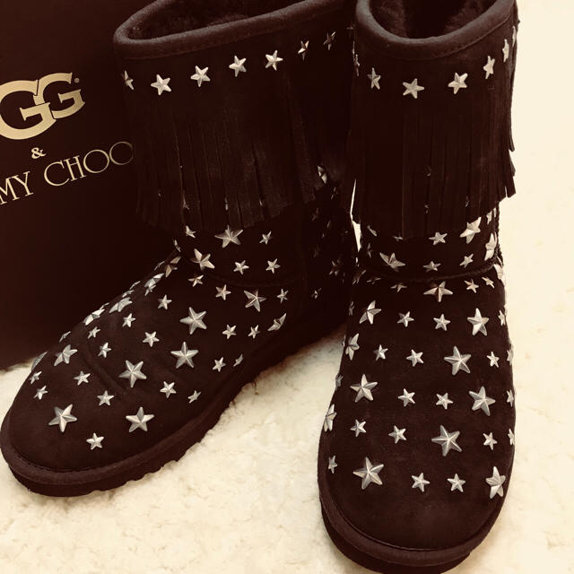 JIMMY CHOO(ジミーチュウ)のももいちご様専用 未使用 ジミーチュウ UGG コラボ ブーツ レディースの靴/シューズ(ブーツ)の商品写真